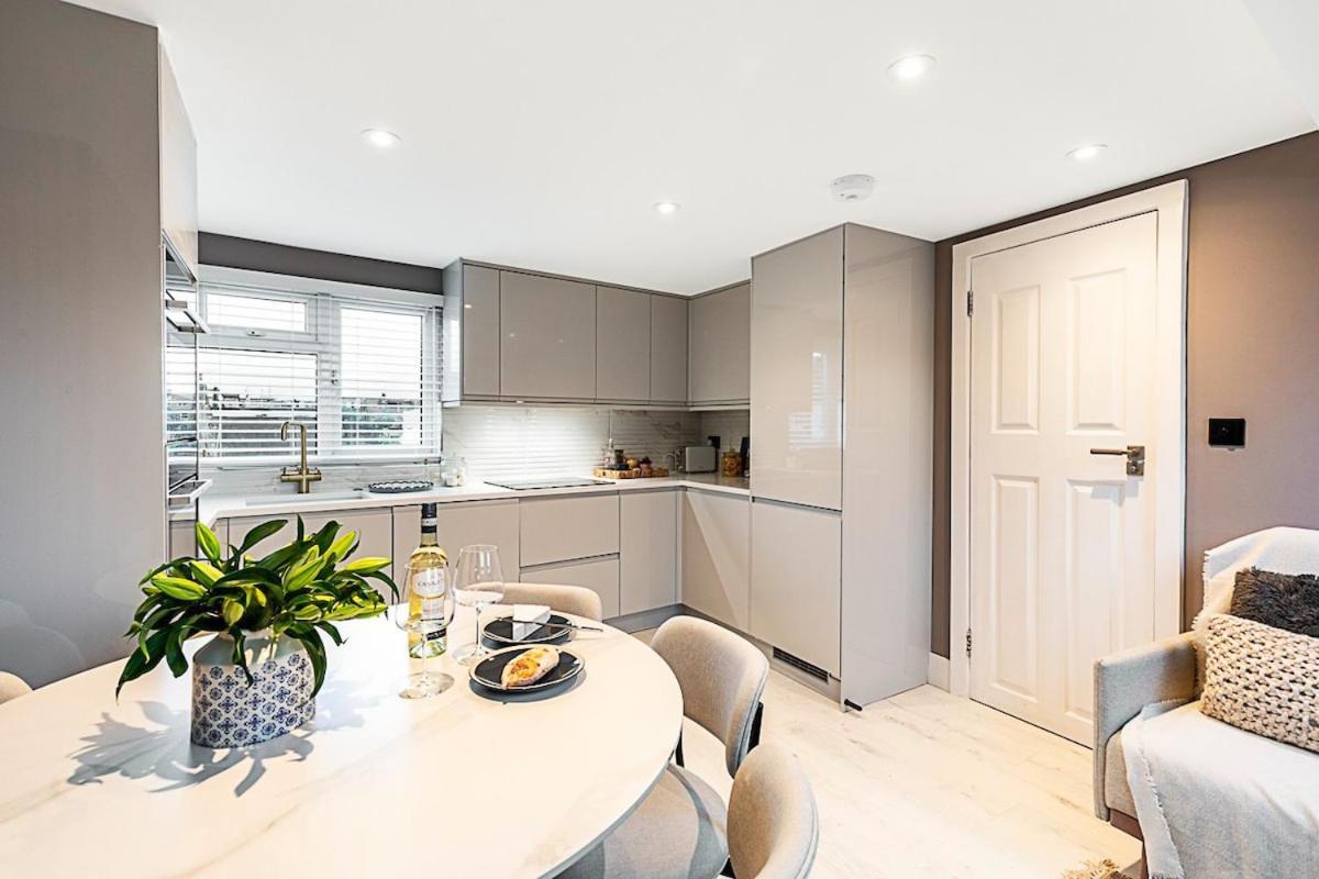 Fulham Oasis Londra